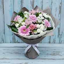 Букет цветов из:  Герберы, Альстромерии и Хризантемы в Новопластуновской