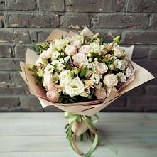 Букет цветов из:  Альстромерии, Розы и Хризантемы в Новопластуновской