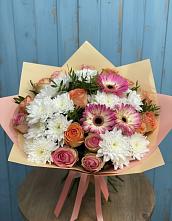 Букет цветов из:  Розы, Герберы и Хризантемы в Новопластуновской