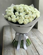 Букет 35 Белых роз в Новопластуновской