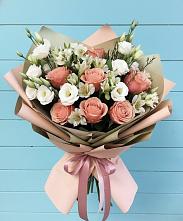 Букет цветов из:  Розы, Альстромерии и Лизиантусы в Новопластуновской