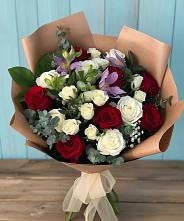 Букет цветов из:  Розы и Альстромерии в Новопластуновской