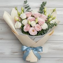 Букет цветов из:  Лизиантусы #REPLACE_PRED# Новопластуновской