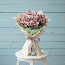 Букет цветов из:  Орхидеи и Розы в Новопластуновской