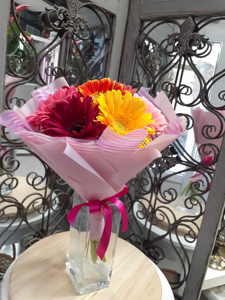 Букет цветов из: Герберы в Новопластуновской