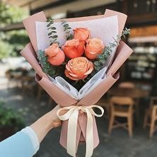 Букет цветов из:  Розы в Новопластуновской