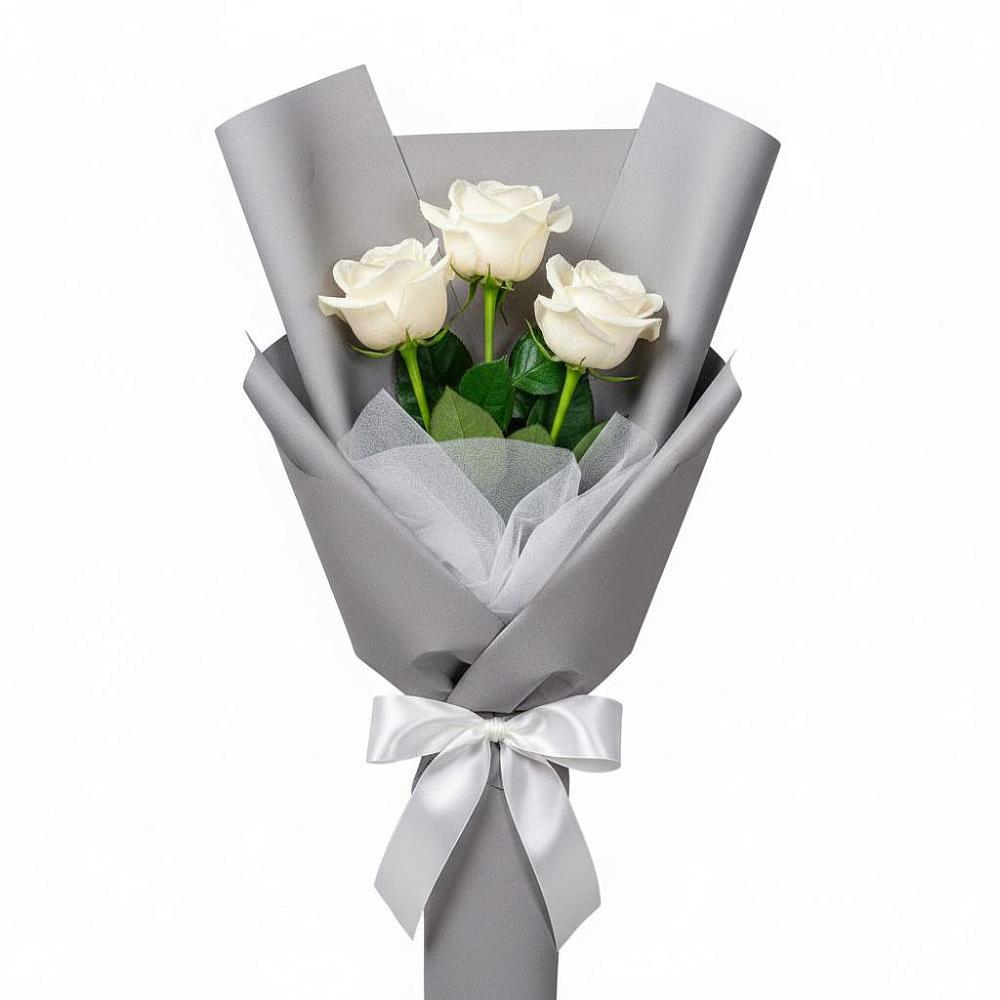 Букет 3 белые розы в Новопластуновской
