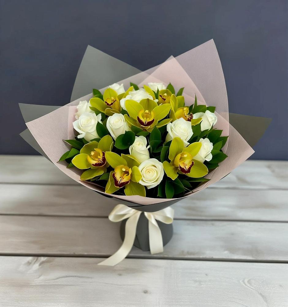 Букет цветов из: Орхидеи и Розы в Новопластуновской