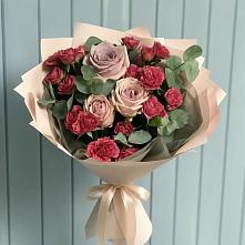 Букет цветов из:  Гвоздики и Розы в Новопластуновской