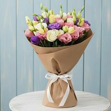 Букет цветов из:  Лизиантусы в Новопластуновской