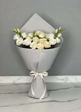 Букет цветов из:  Розы и Лизиантусы в Новопластуновской